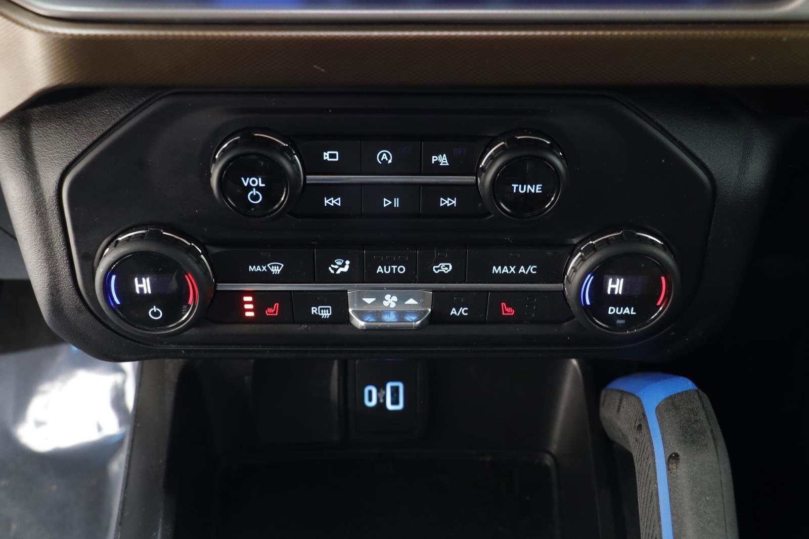 Used 2021 Ford Bronco Outer Banks image 12