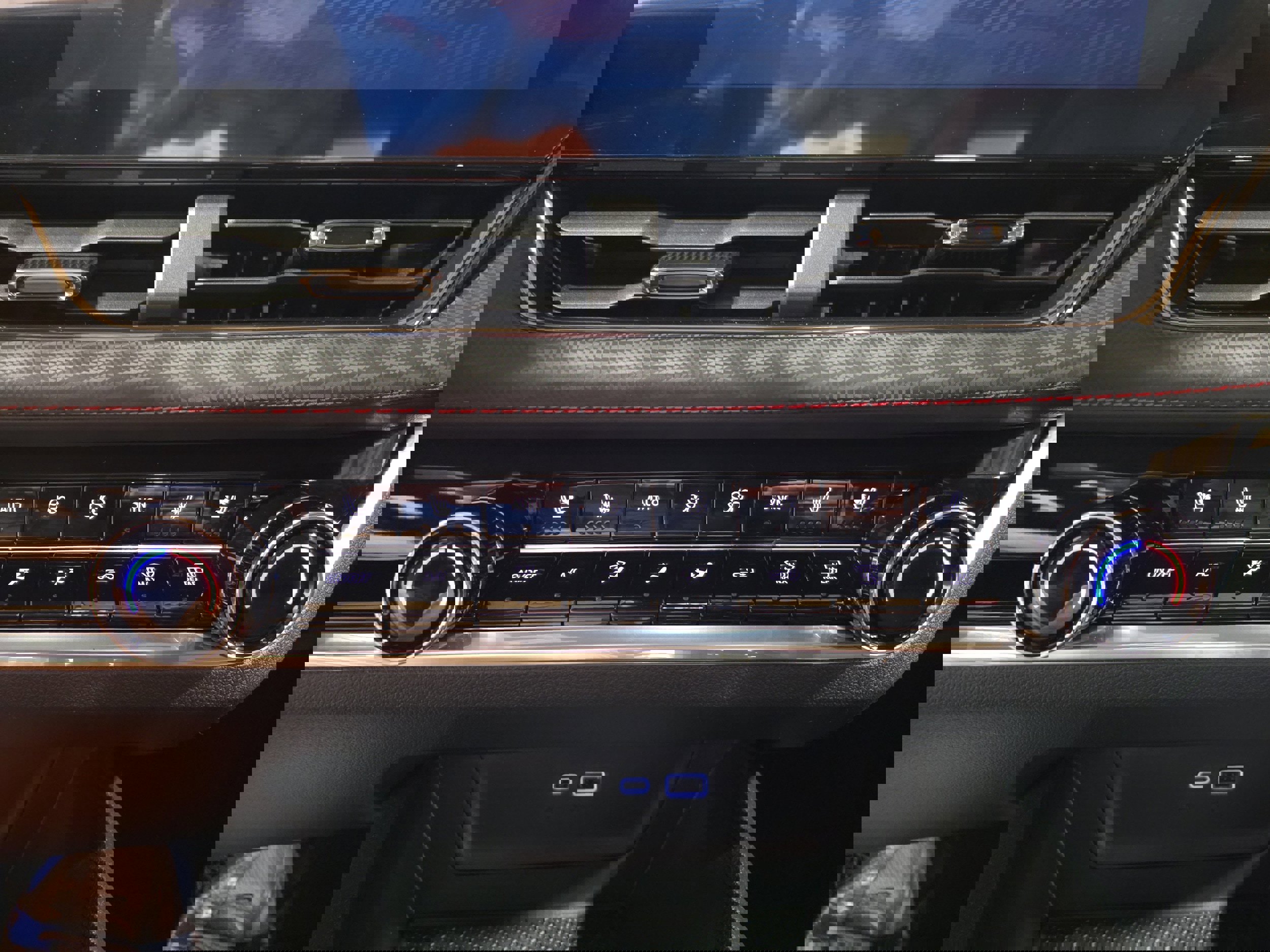 New 2026 Chevrolet Equinox RS w/ Convenience Package III image 18