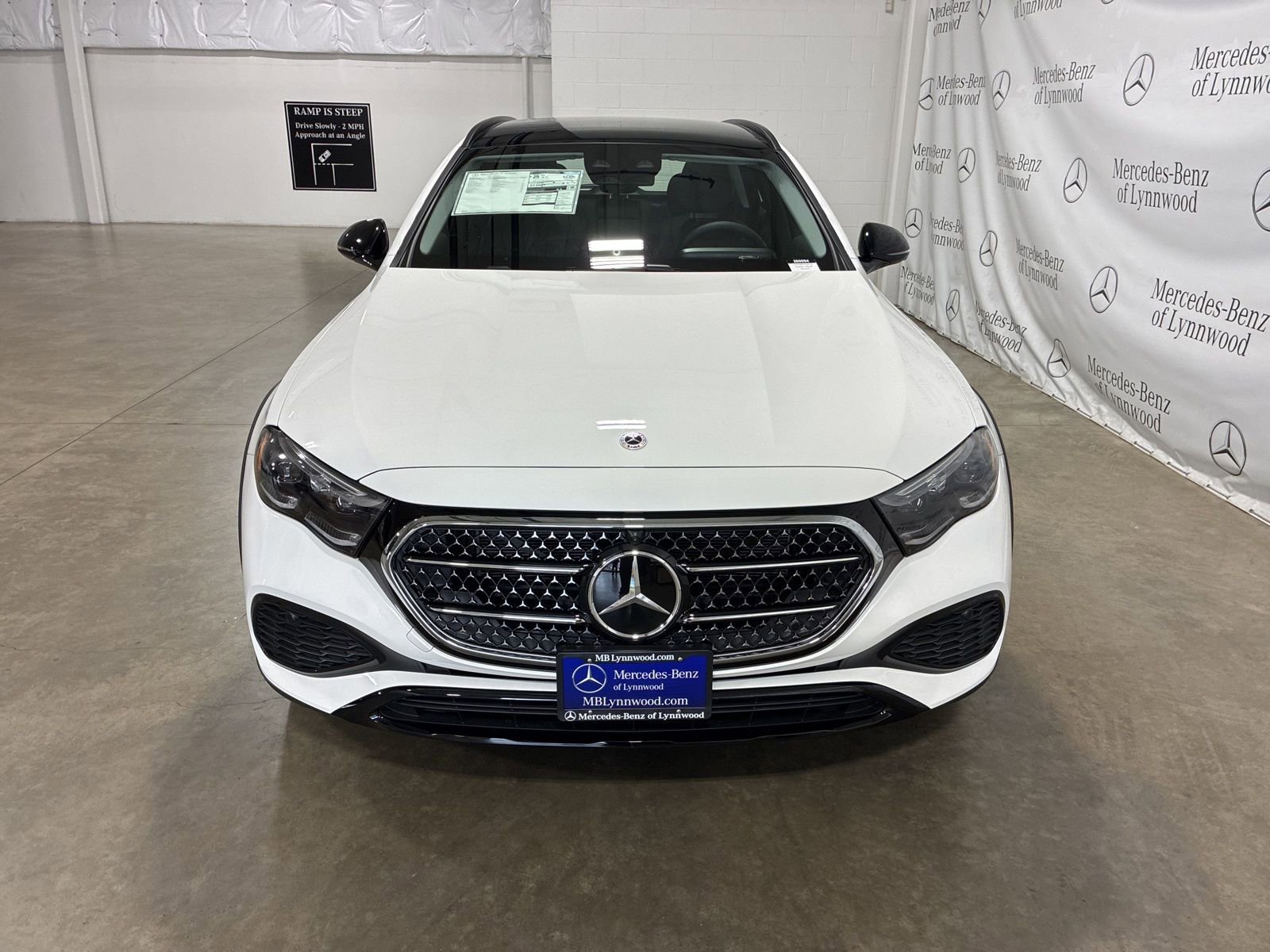 New 2026 Mercedes-Benz E 450 4MATIC All-Terrain Wagon image 2