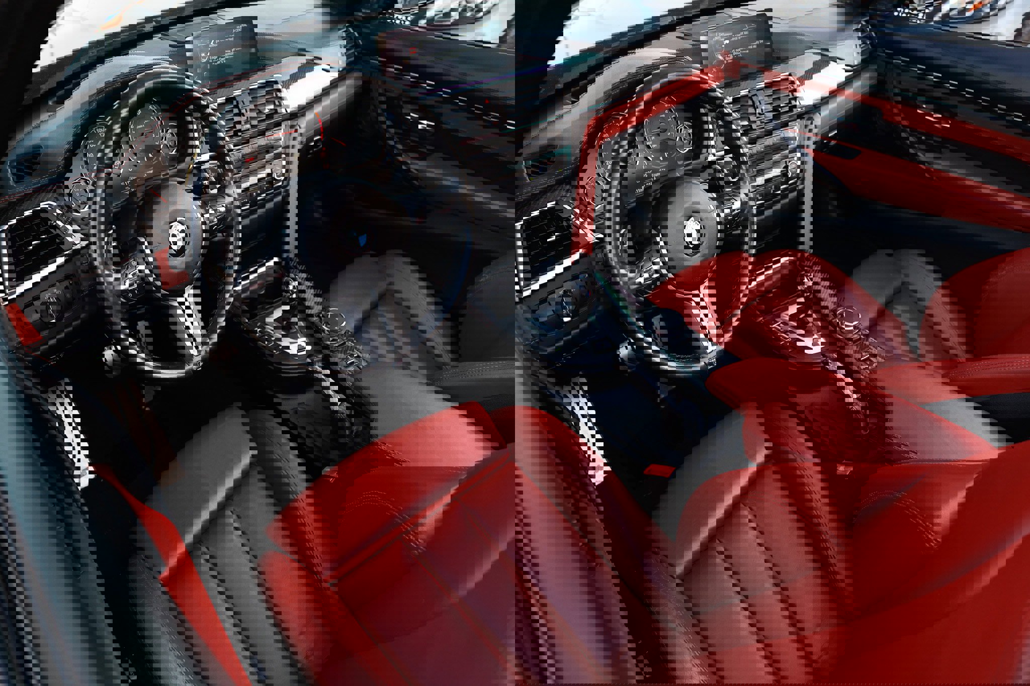 Used 2016 BMW M4 Convertible image 6