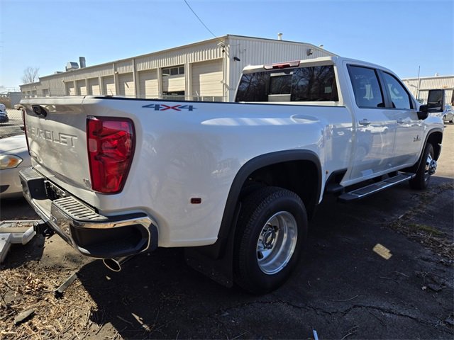 Used 2025 Chevrolet Silverado 3500 LT w/ Texas Edition image 7