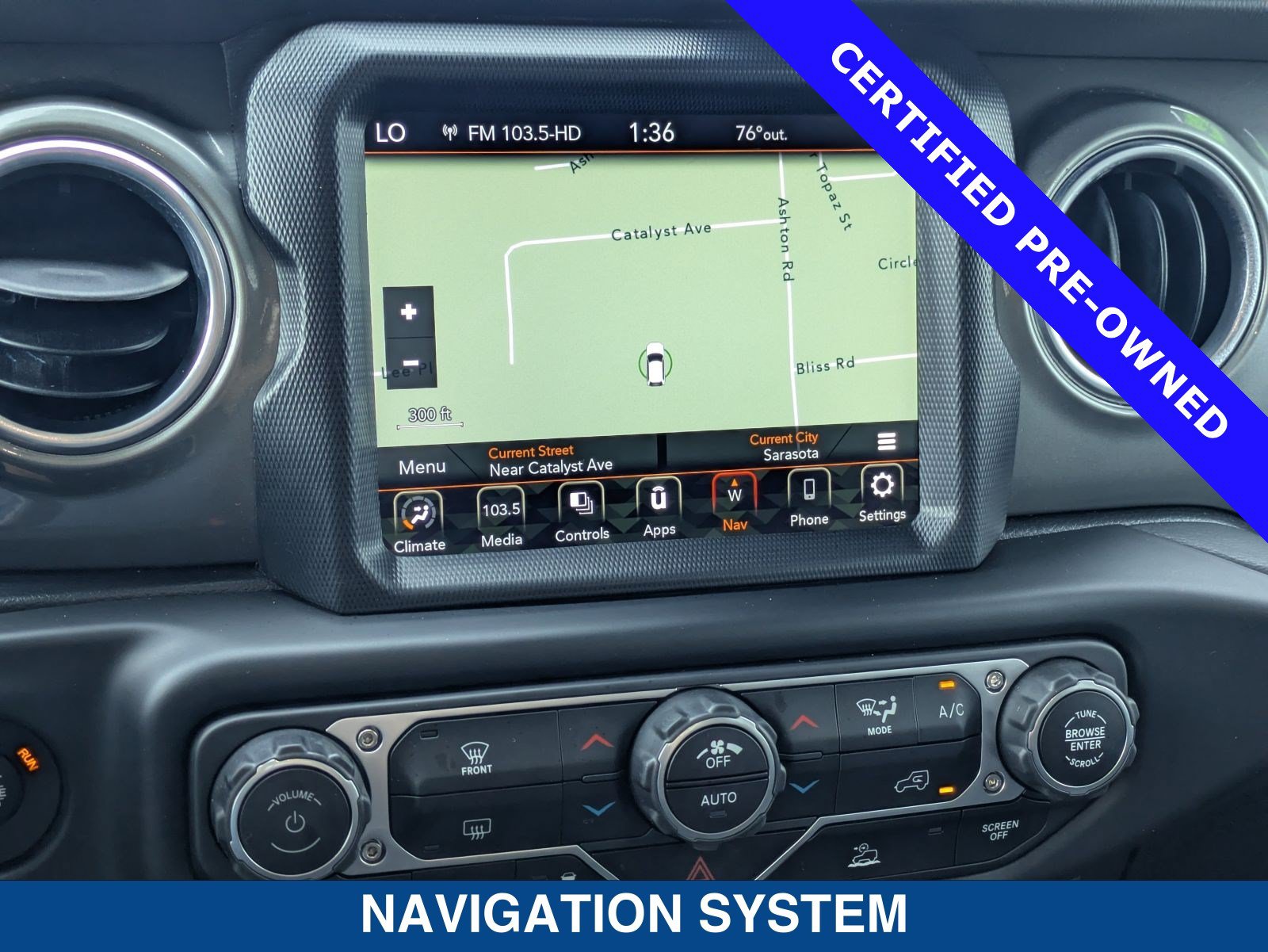 Used 2023 Jeep Gladiator Overland AWD/4WD image 32