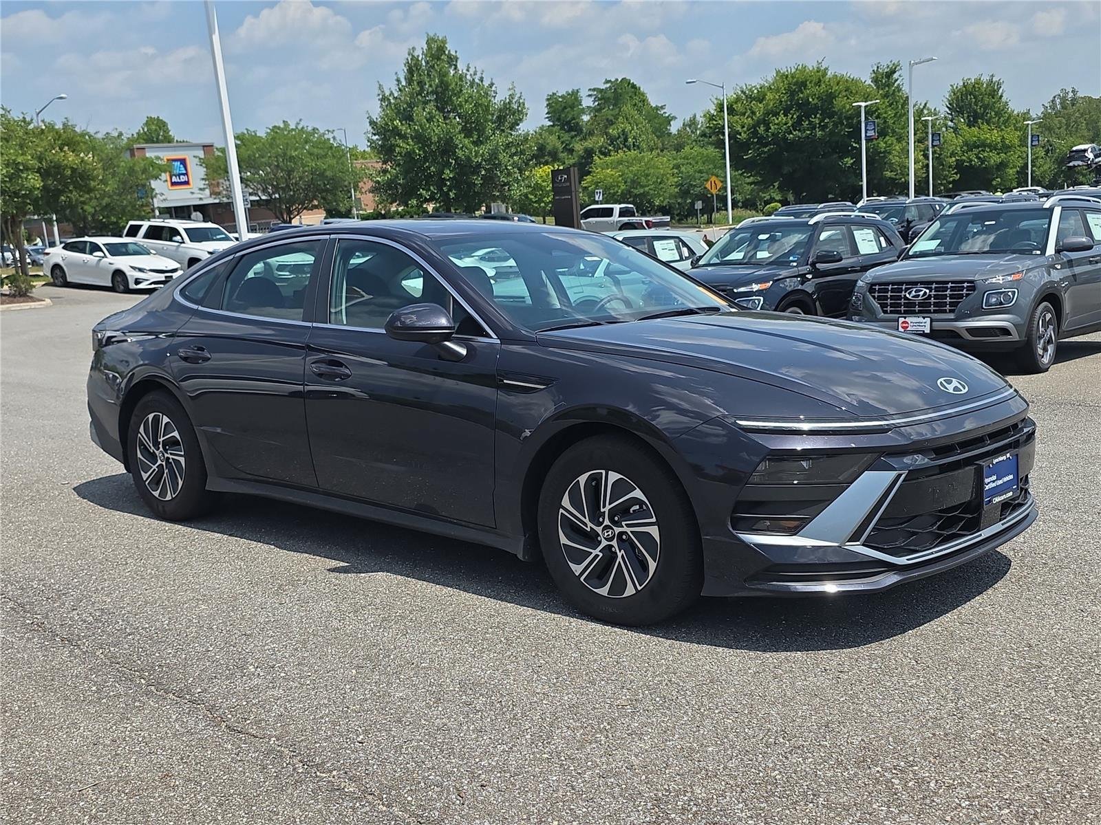 Certified 2026 Hyundai Sonata Blue FWD image 4