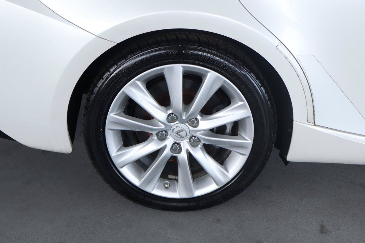 Used 2016 Lexus IS 200t RWD image 5
