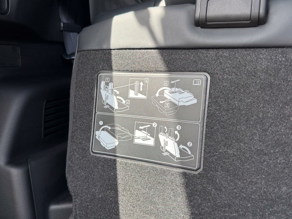 New 2026 Mitsubishi Outlander LE FWD image 11