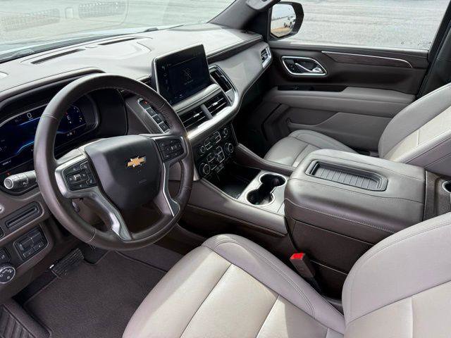 Used 2023 Chevrolet Suburban Z71 w/ Z71 Off-Road Package AWD/4WD image 24