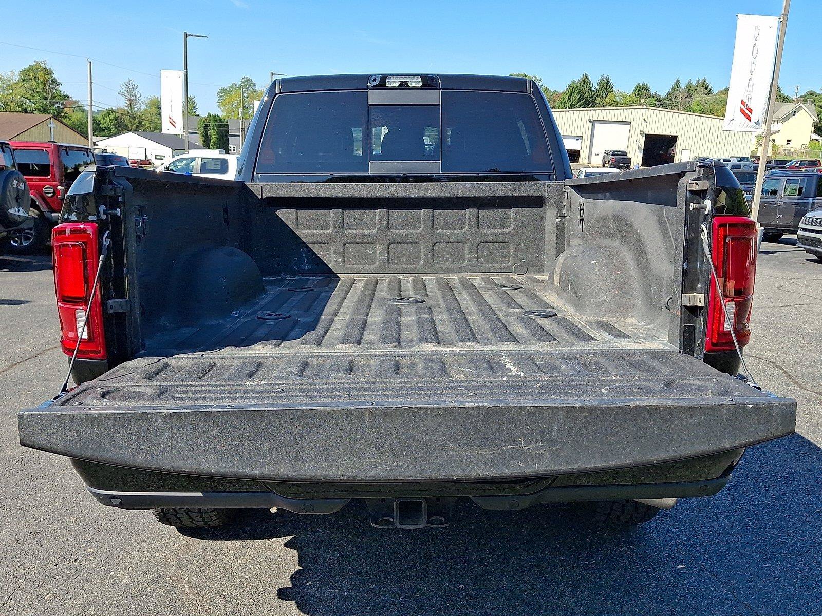 Used 2025 RAM 2500 Laramie AWD/4WD image 30