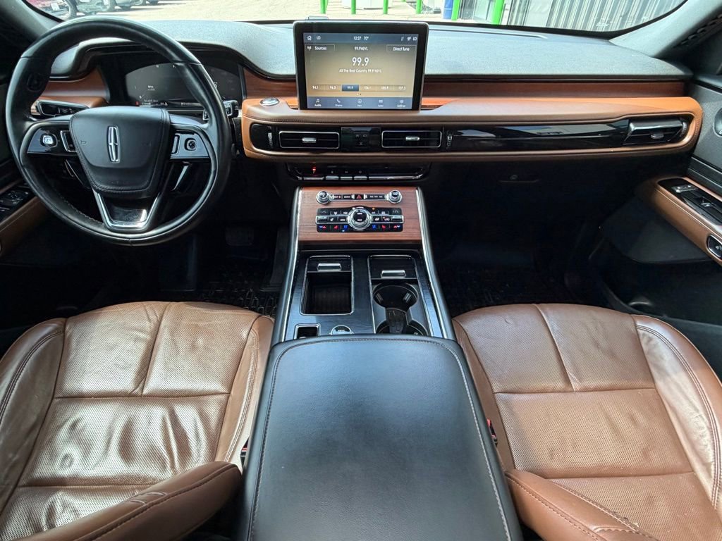 Used 2020 Lincoln Aviator Grand Touring w/ Elements Package Plus AWD/4WD image 9