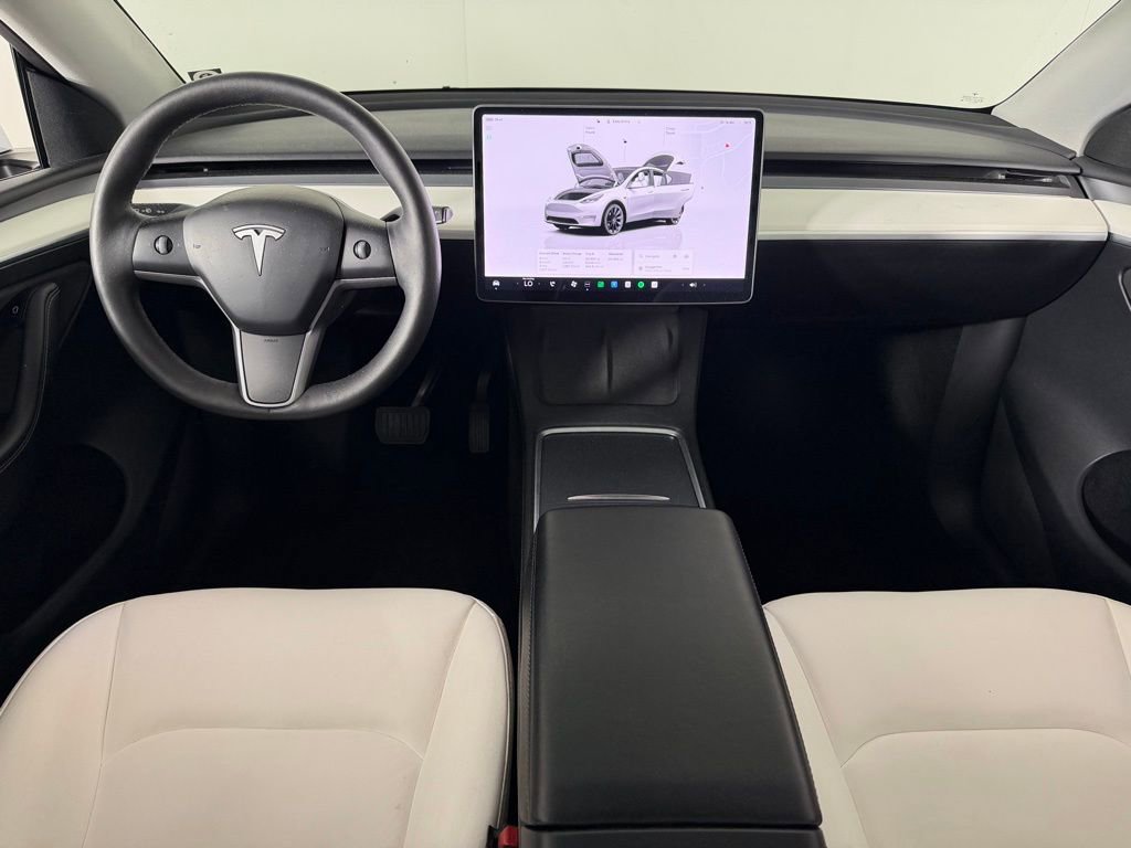 Used 2023 Tesla Model Y Long Range image 12