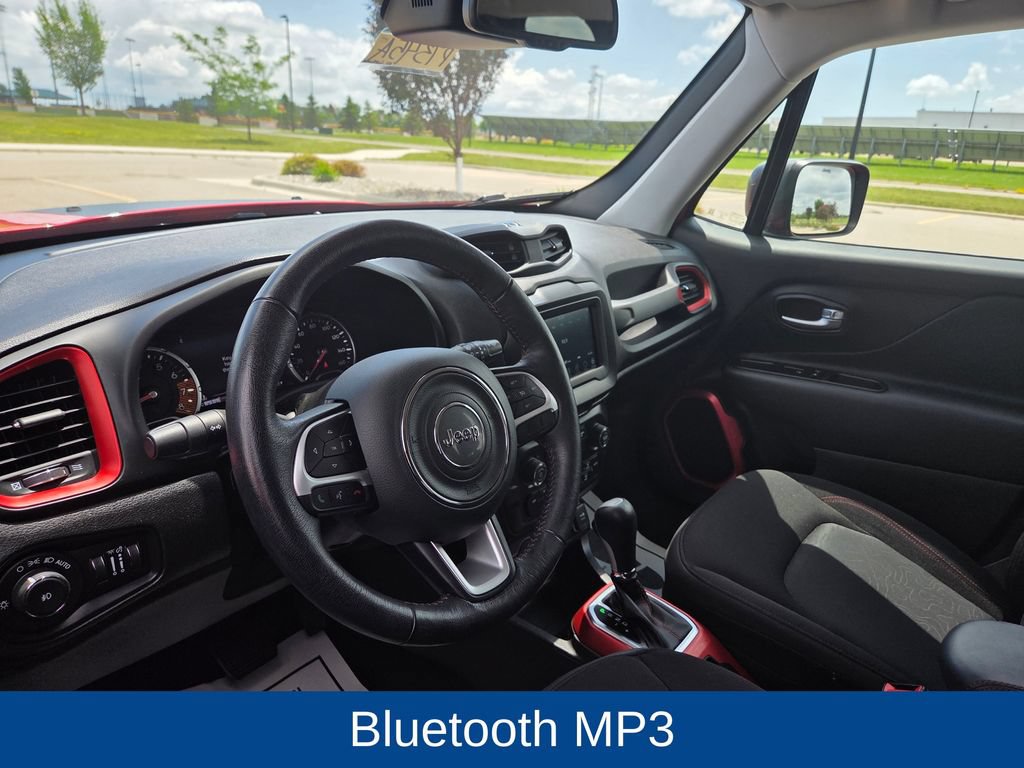 Used 2020 Jeep Renegade Trailhawk w/ Cold Weather Group AWD/4WD image 14