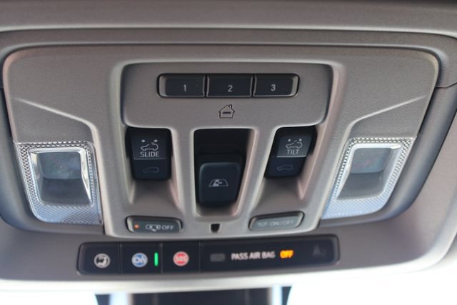 Used 2022 GMC Sierra 1500 Denali w/ Denali Reserve Package AWD/4WD image 39