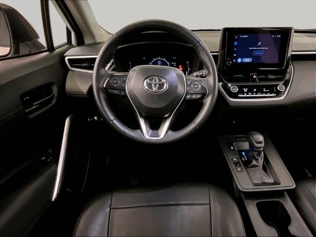 Used 2026 Toyota Corolla Cross LE AWD/4WD image 5