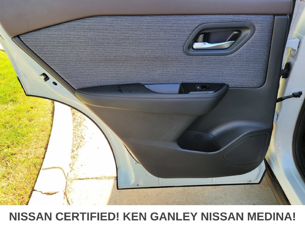 Certified 2023 Nissan Rogue SV AWD/4WD image 41