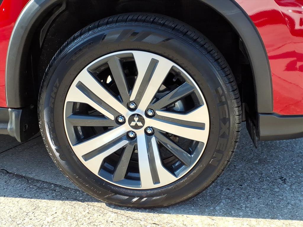 Used 2025 Mitsubishi Outlander Sport AWD image 9