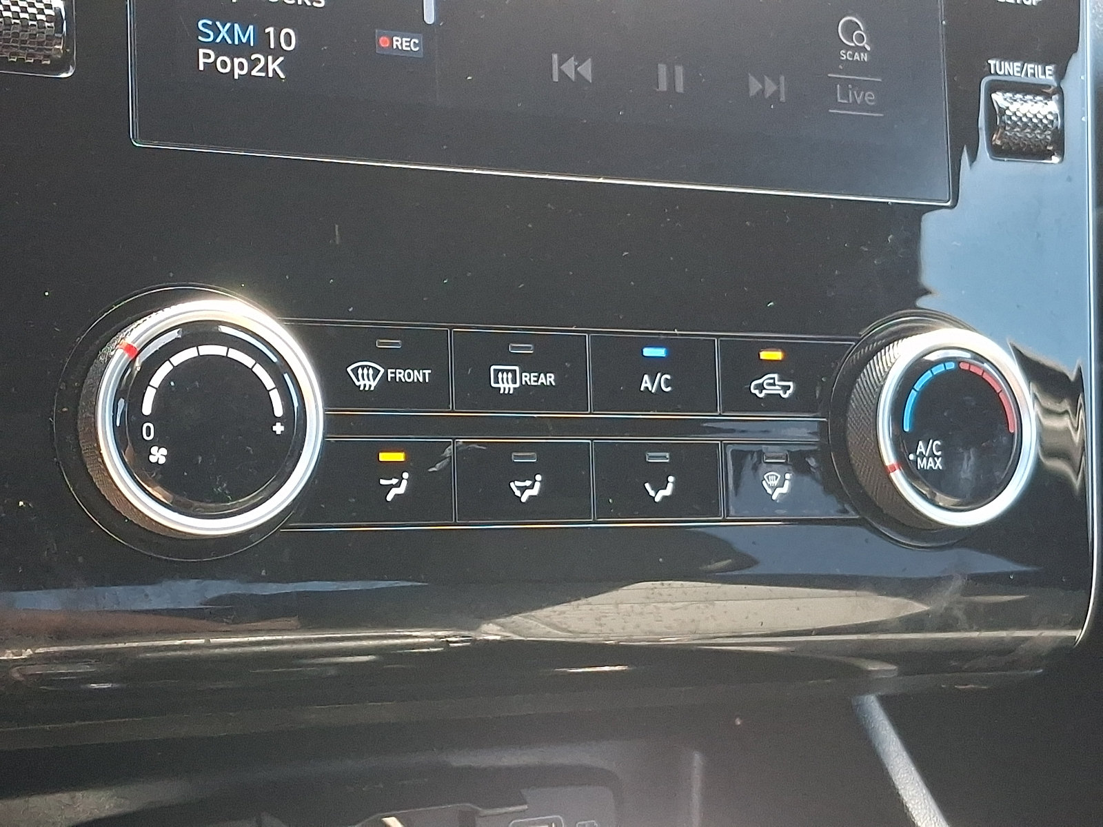 Used 2022 Hyundai Santa Cruz SEL AWD/4WD image 15