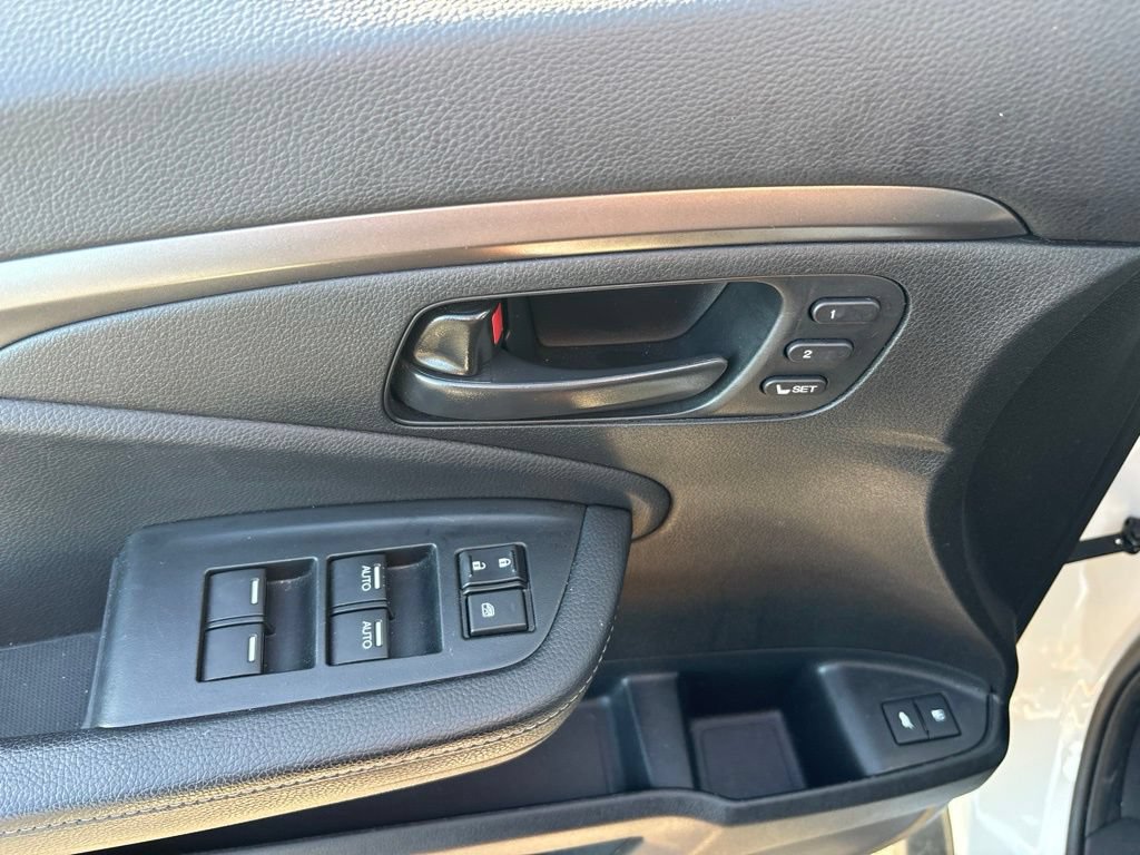 Used 2023 Honda Passport EX-L image 16