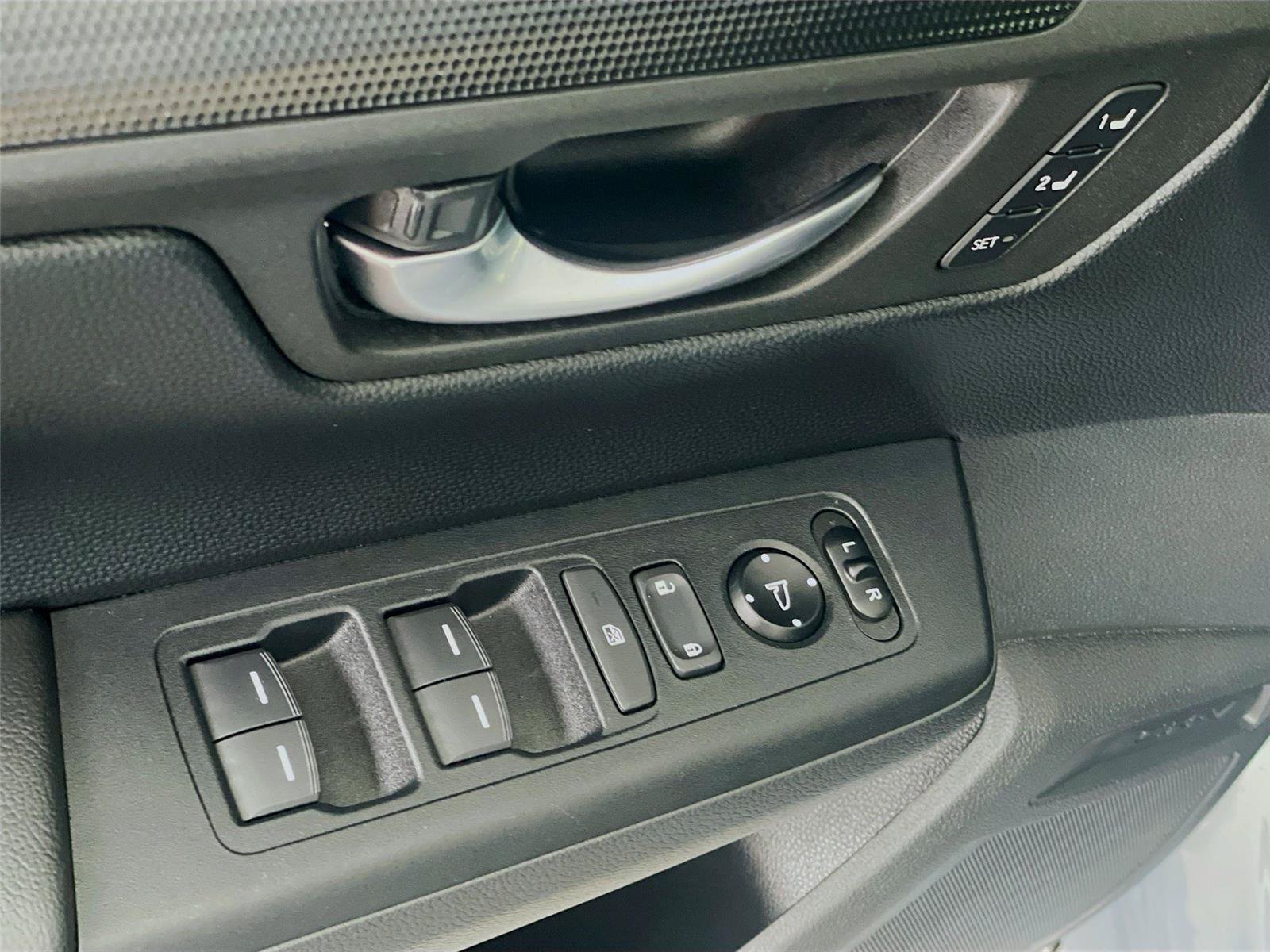 Certified 2025 Honda CR-V Sport-L image 22