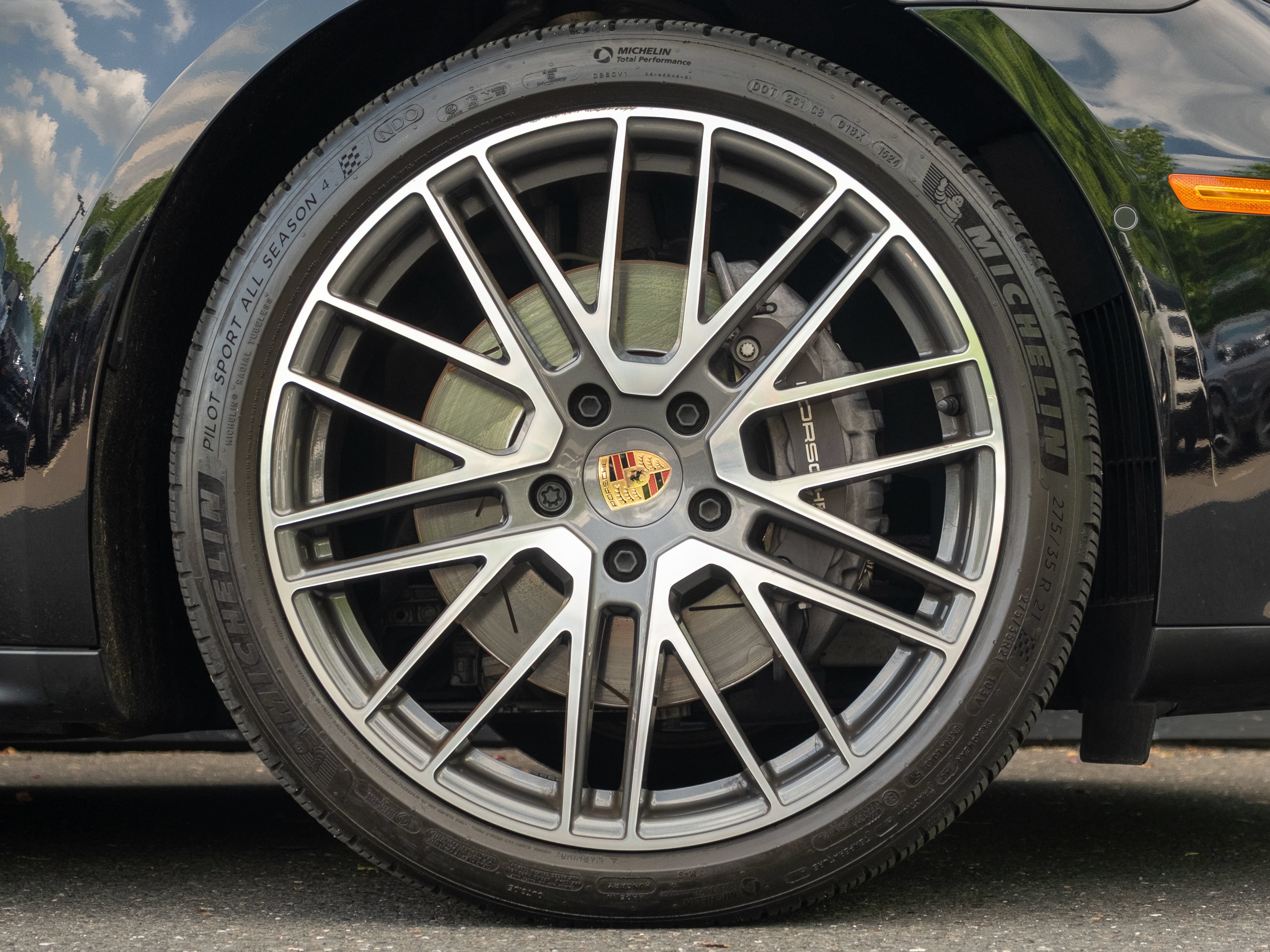 Certified 2024 Porsche Panamera 4 AWD/4WD image 15