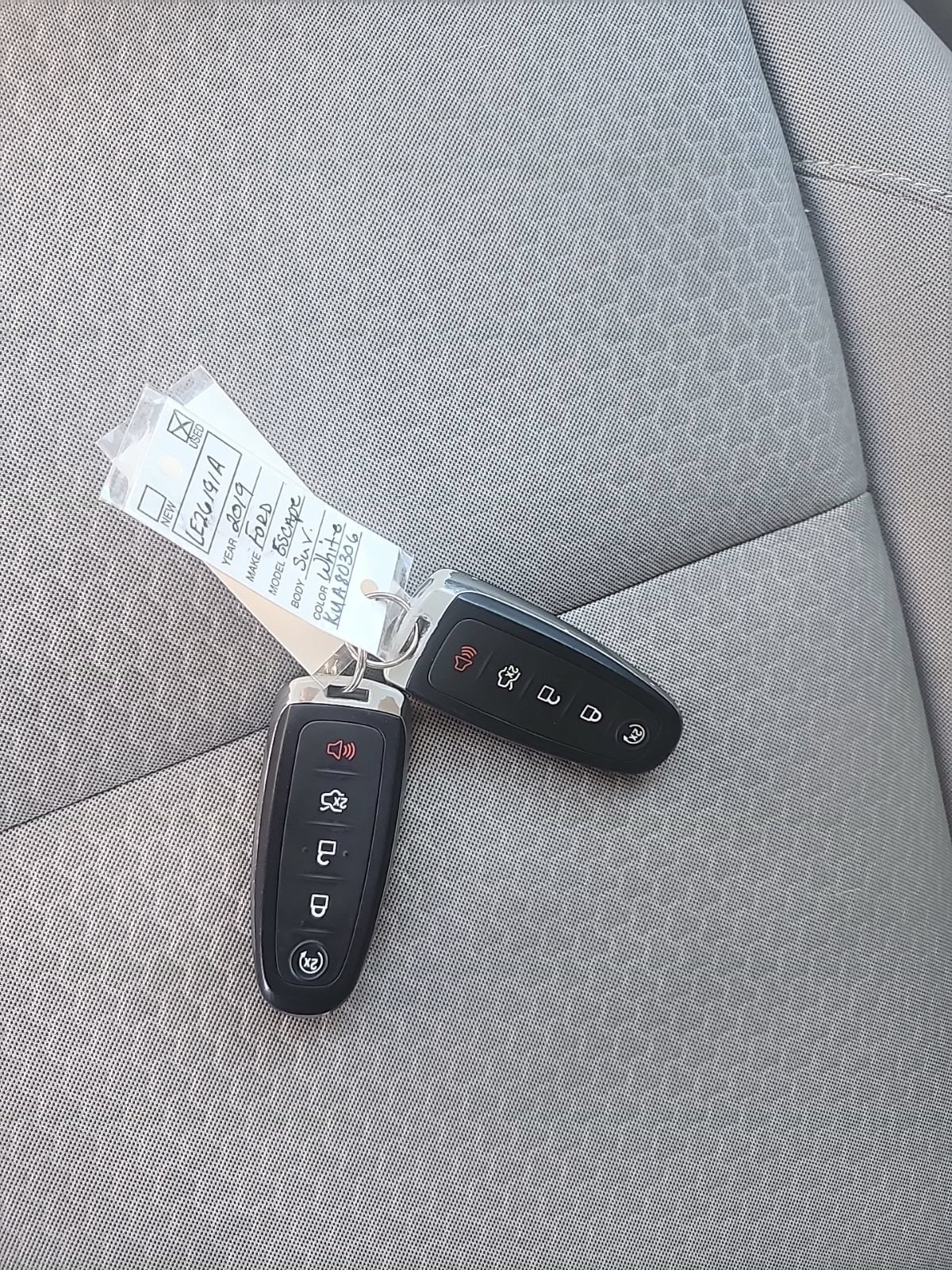 Used 2019 Ford Escape SE FWD image 26
