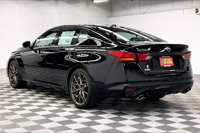 New 2025 Nissan Altima 2.5 SR w/ SR Premium Package image 4
