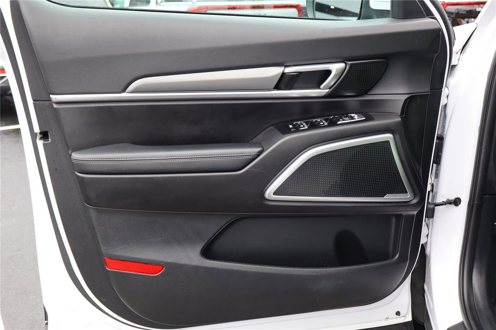 Used 2022 Kia Telluride S image 13