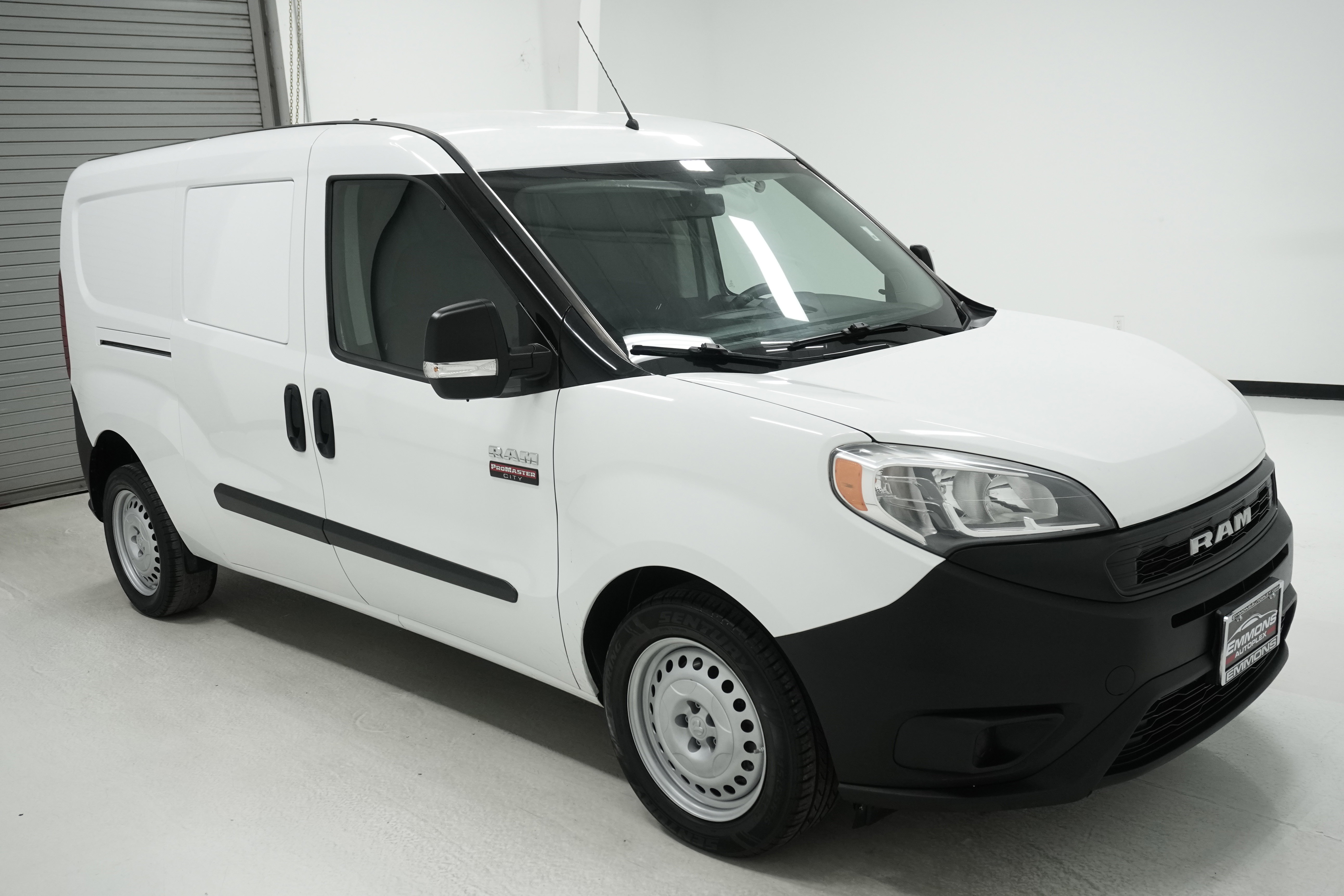 Used 2020 RAM ProMaster City Tradesman image 3