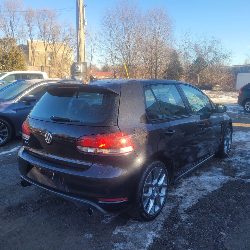 Used 2013 Volkswagen Golf 4-Door image 8