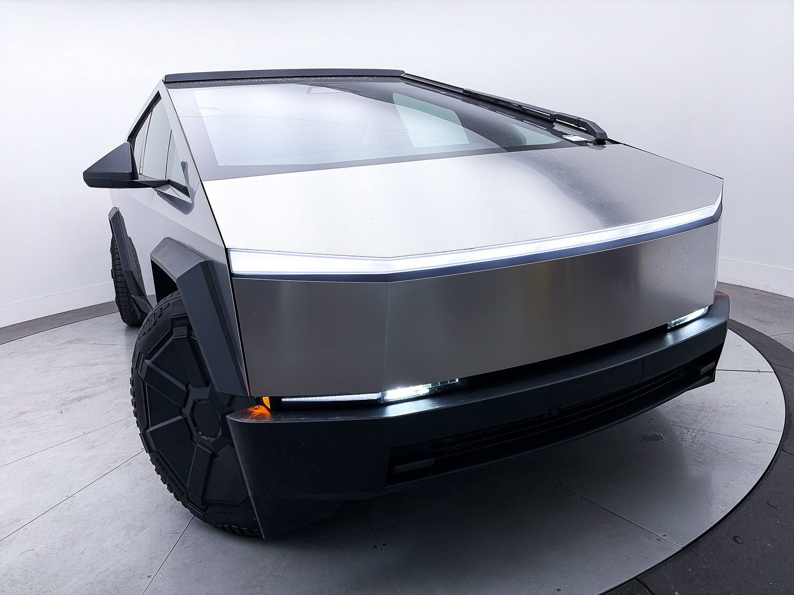 Used 2024 Tesla Cybertruck Cyberbeast image 7