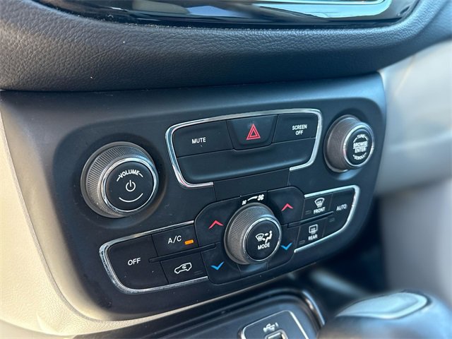 Used 2019 Jeep Compass Limited image 18