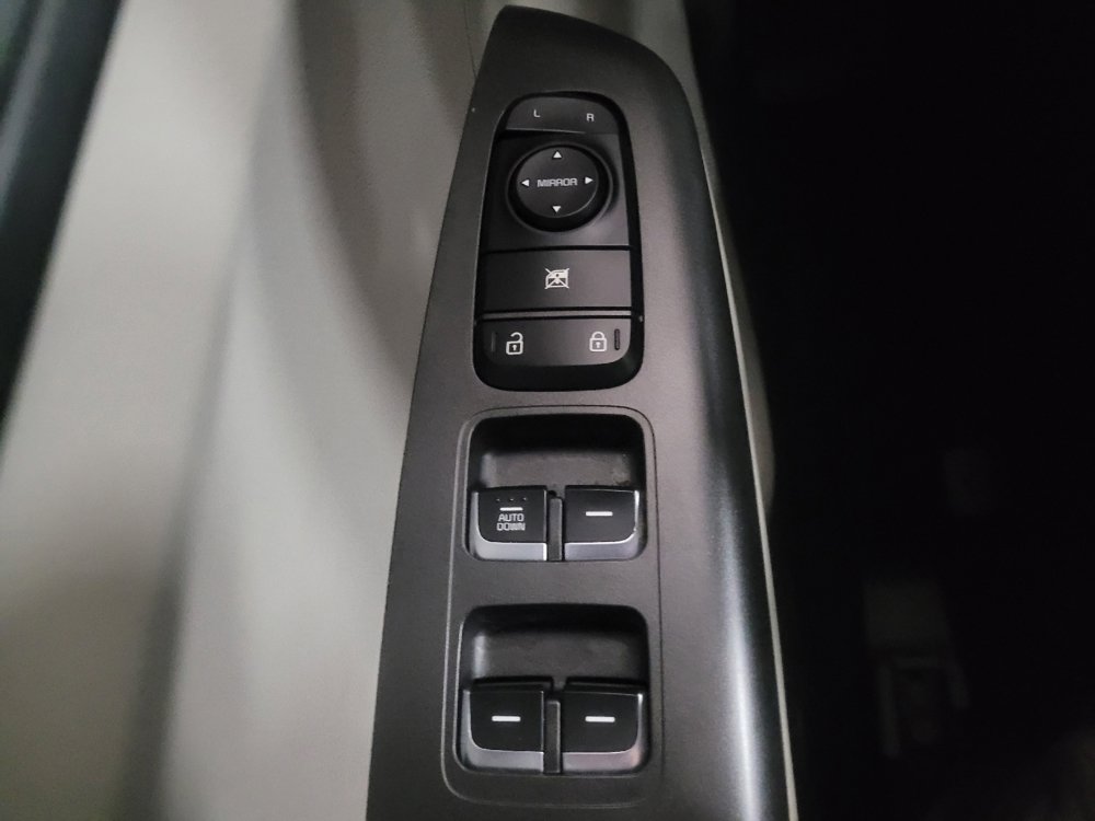Used 2019 Kia Sportage LX FWD image 27