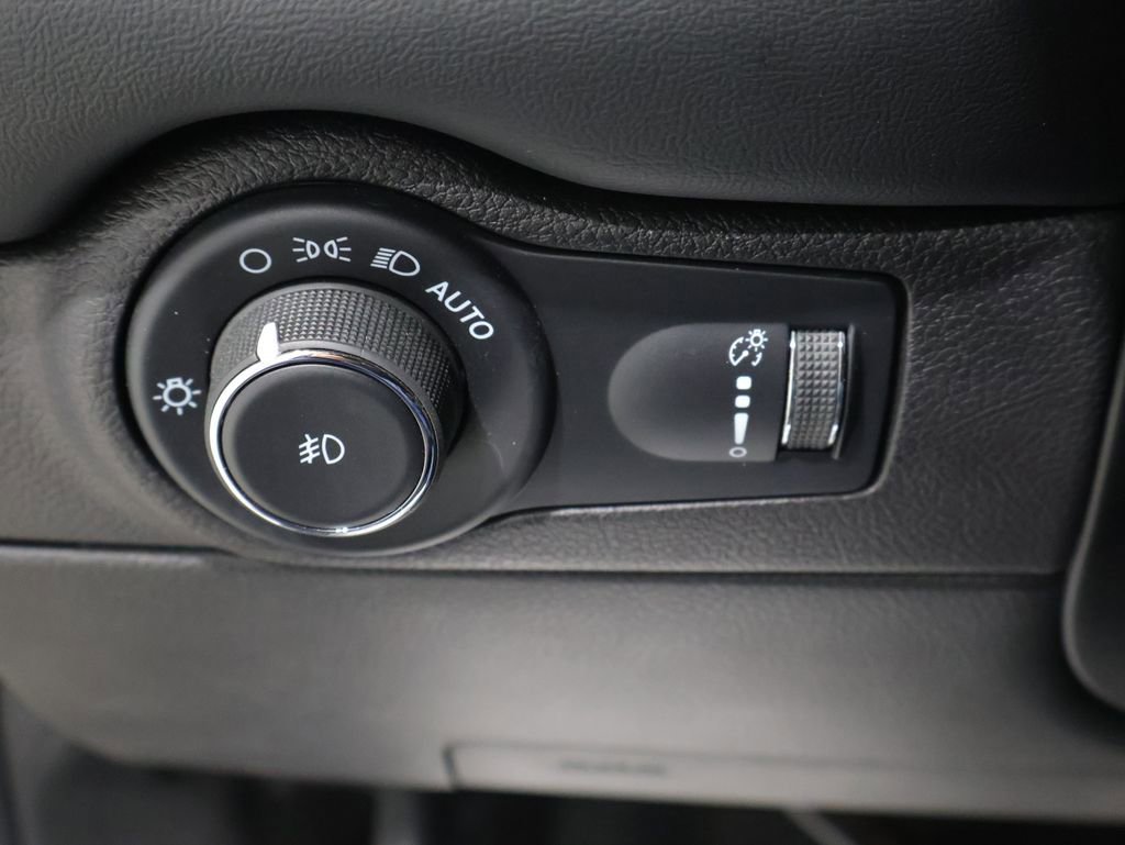 Used 2021 Dodge Durango SXT AWD/4WD image 35