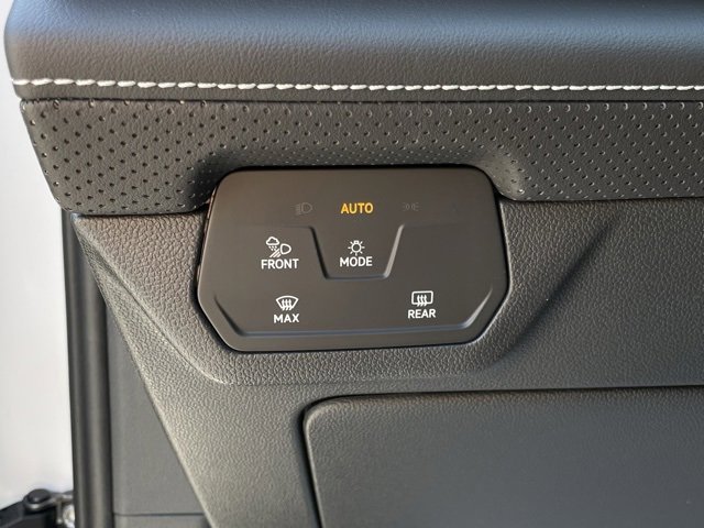 New 2025 Volkswagen Atlas SE image 10