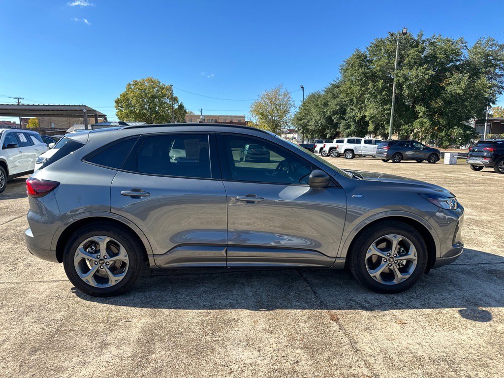Used 2024 Ford Escape ST-Line w/ Tech Pack #1 image 6