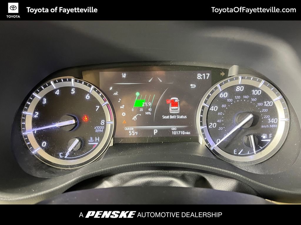Used 2022 Toyota Highlander XLE FWD image 39