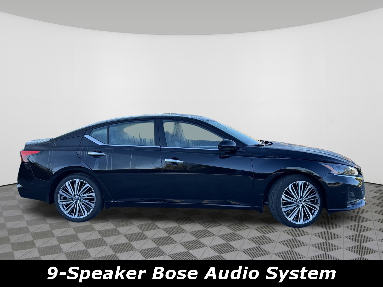 Used 2025 Nissan Altima 2.5 SL image 2