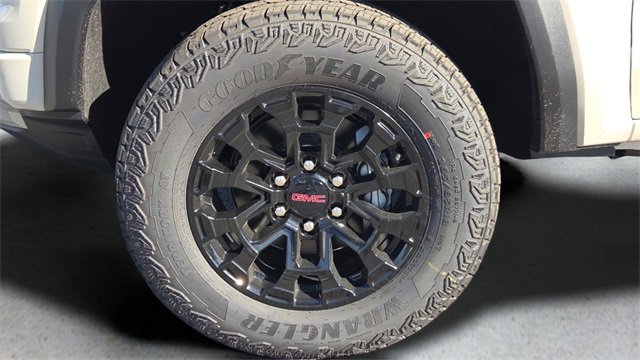 New 2026 GMC Canyon Elevation w/ LPO, Sports Bar Package image 19