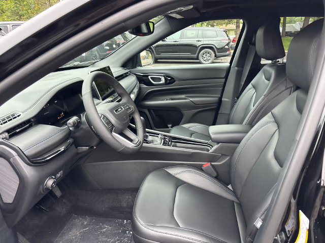 New 2026 Jeep Compass Limited AWD/4WD image 2