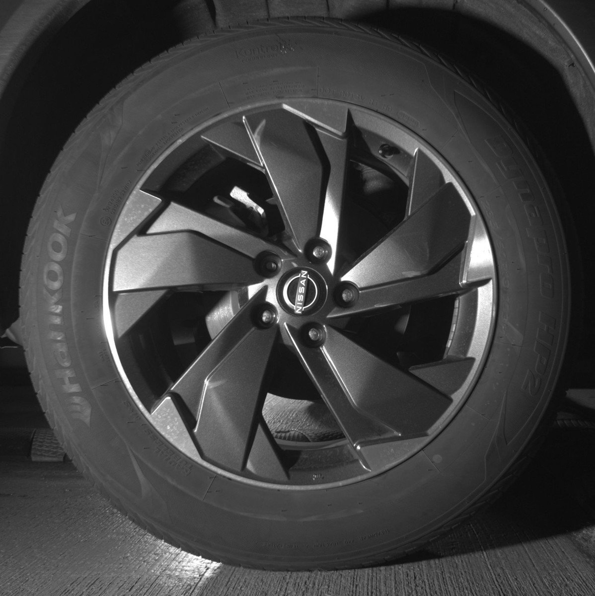 Used 2025 Nissan Rogue SV image 15