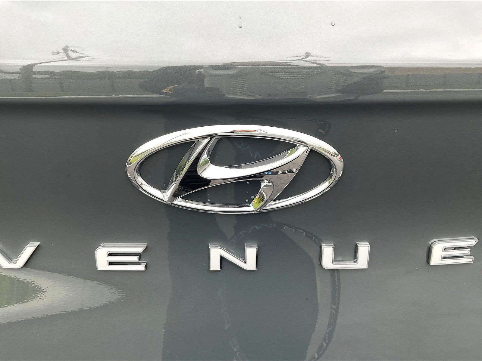 New 2026 Hyundai Venue SEL FWD image 13