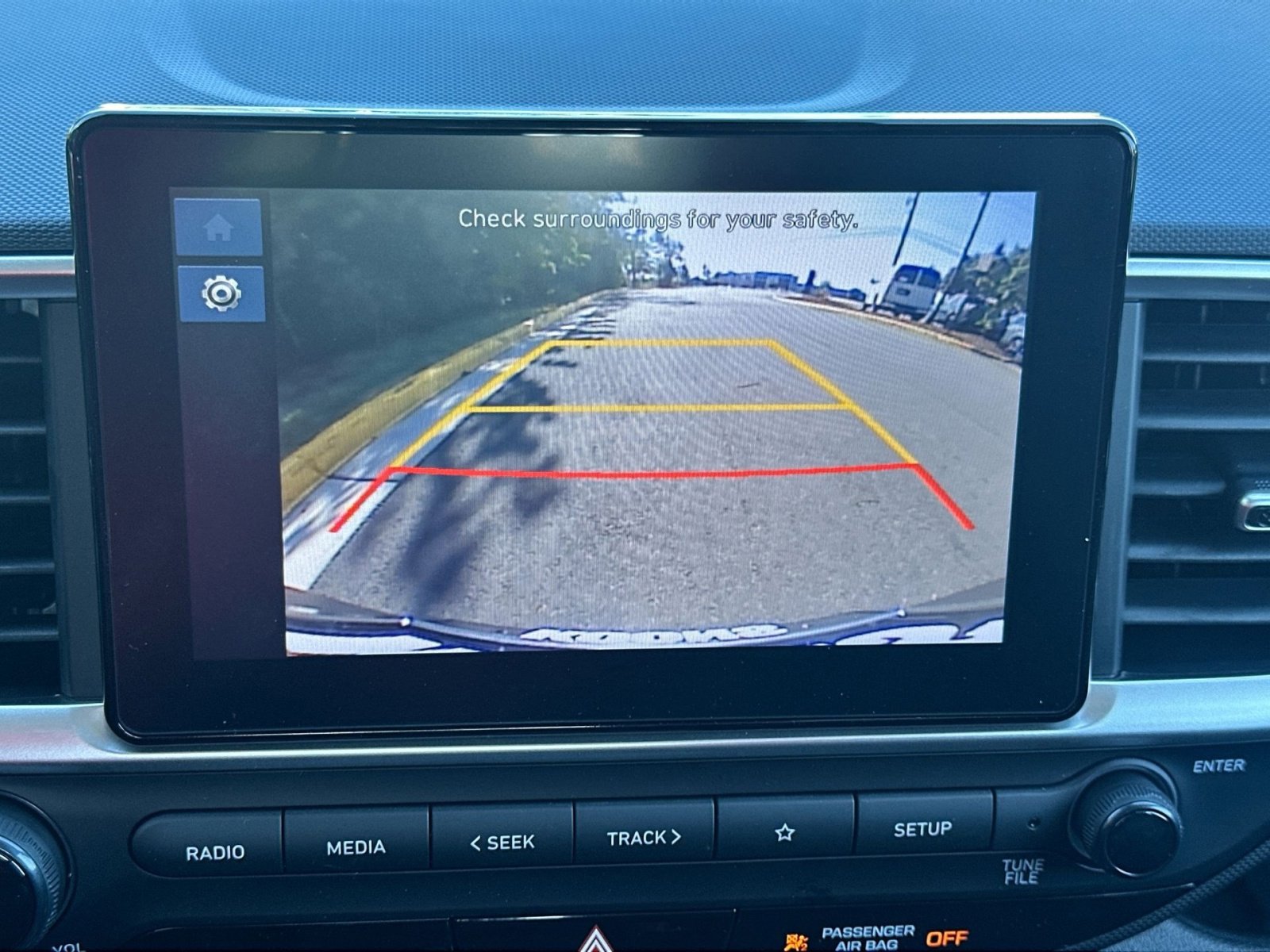 New 2025 Hyundai Venue SEL image 18