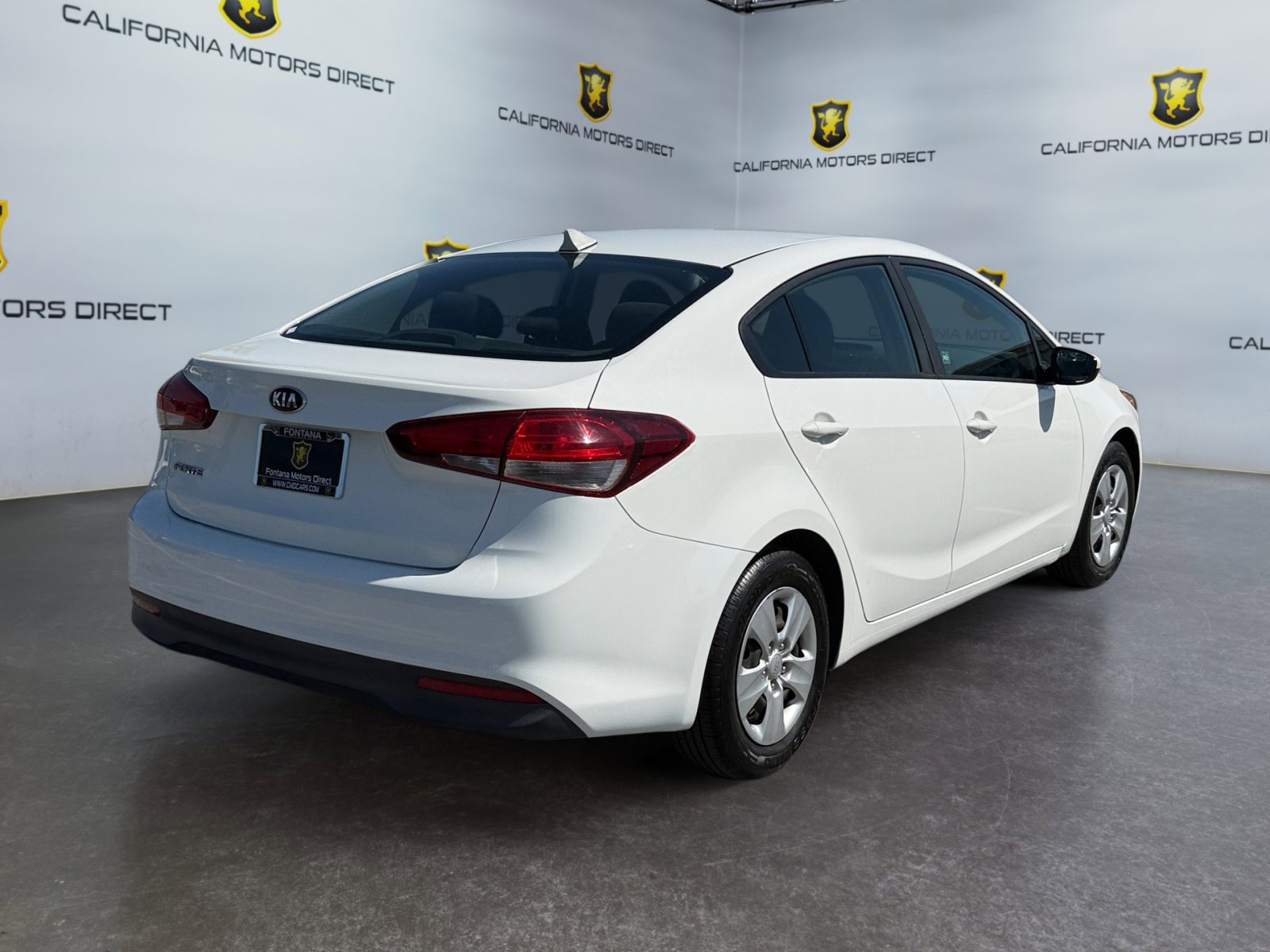 Used 2017 Kia Forte LX FWD image 5