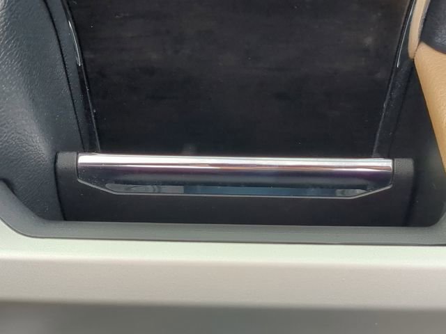 Used 2022 Ford F350 Lariat w/ Lariat Value Package image 43