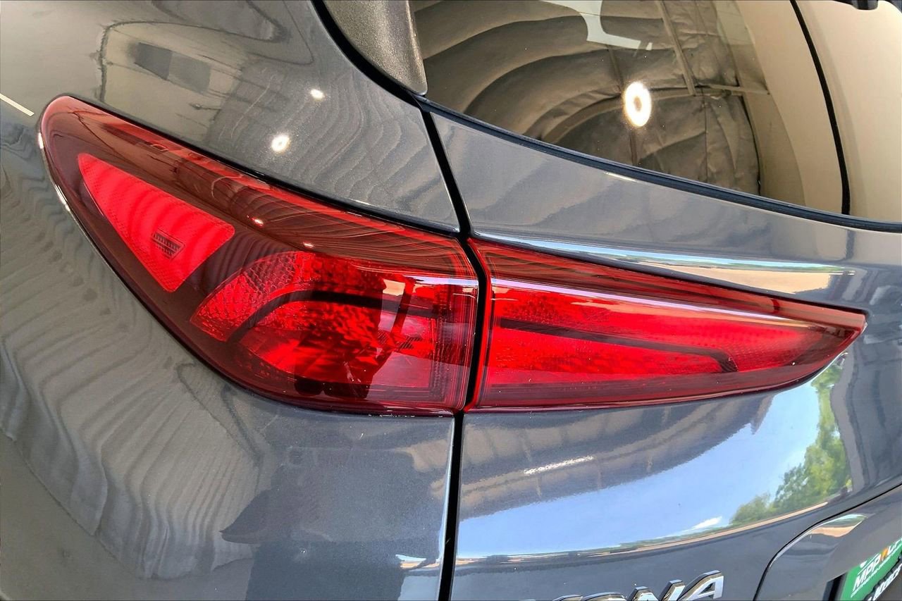 Used 2023 Hyundai Kona SEL AWD/4WD image 29