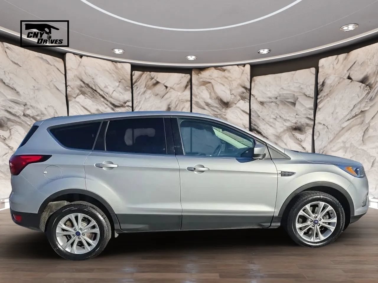Used 2019 Ford Escape SE AWD/4WD image 4