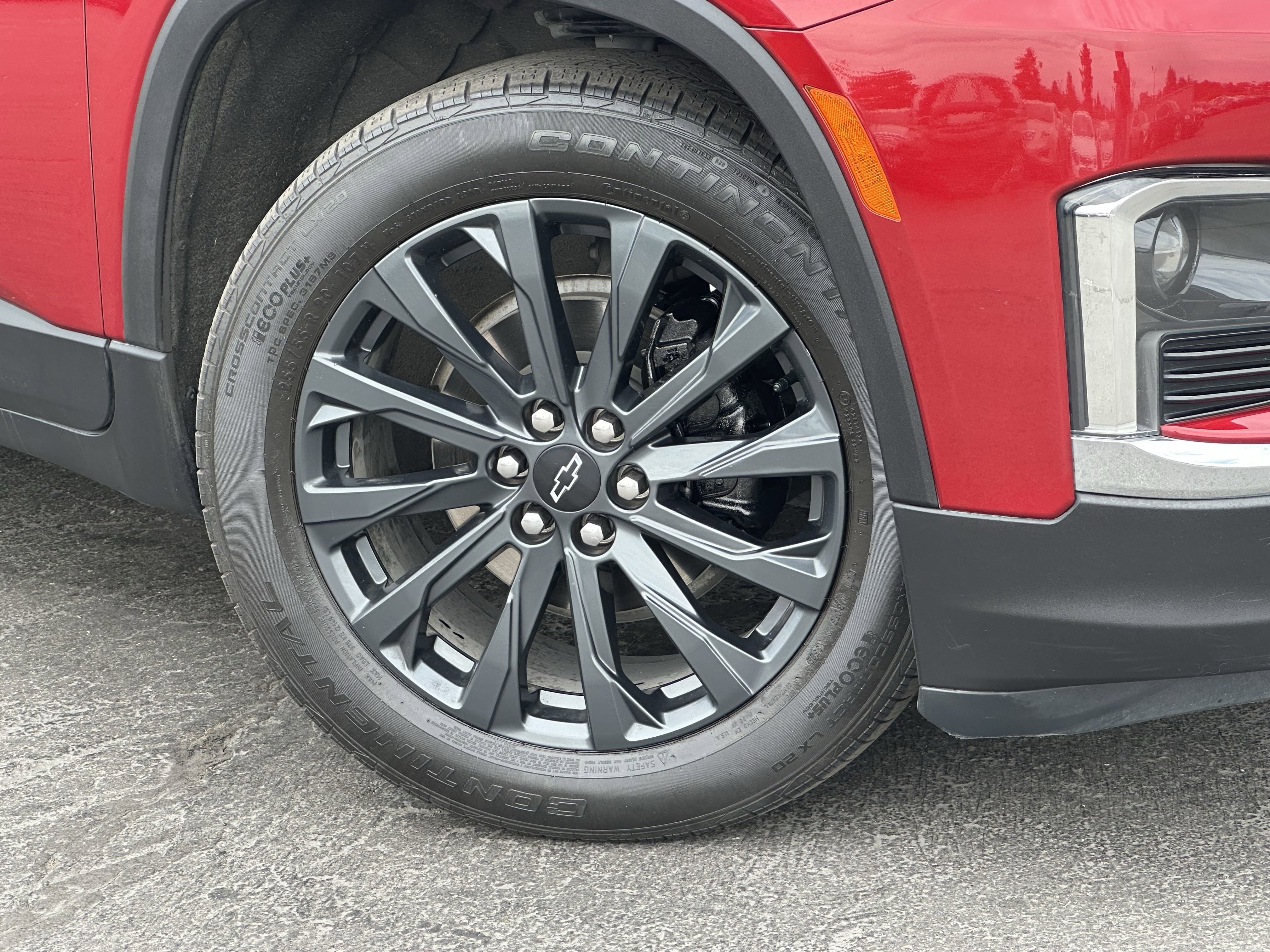Used 2023 Chevrolet Traverse RS image 7