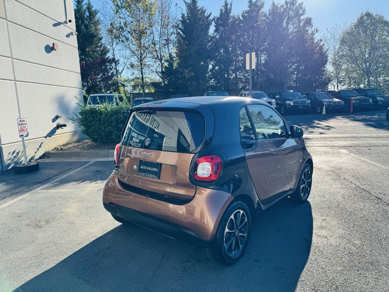 Used 2016 smart fortwo passion RWD image 17
