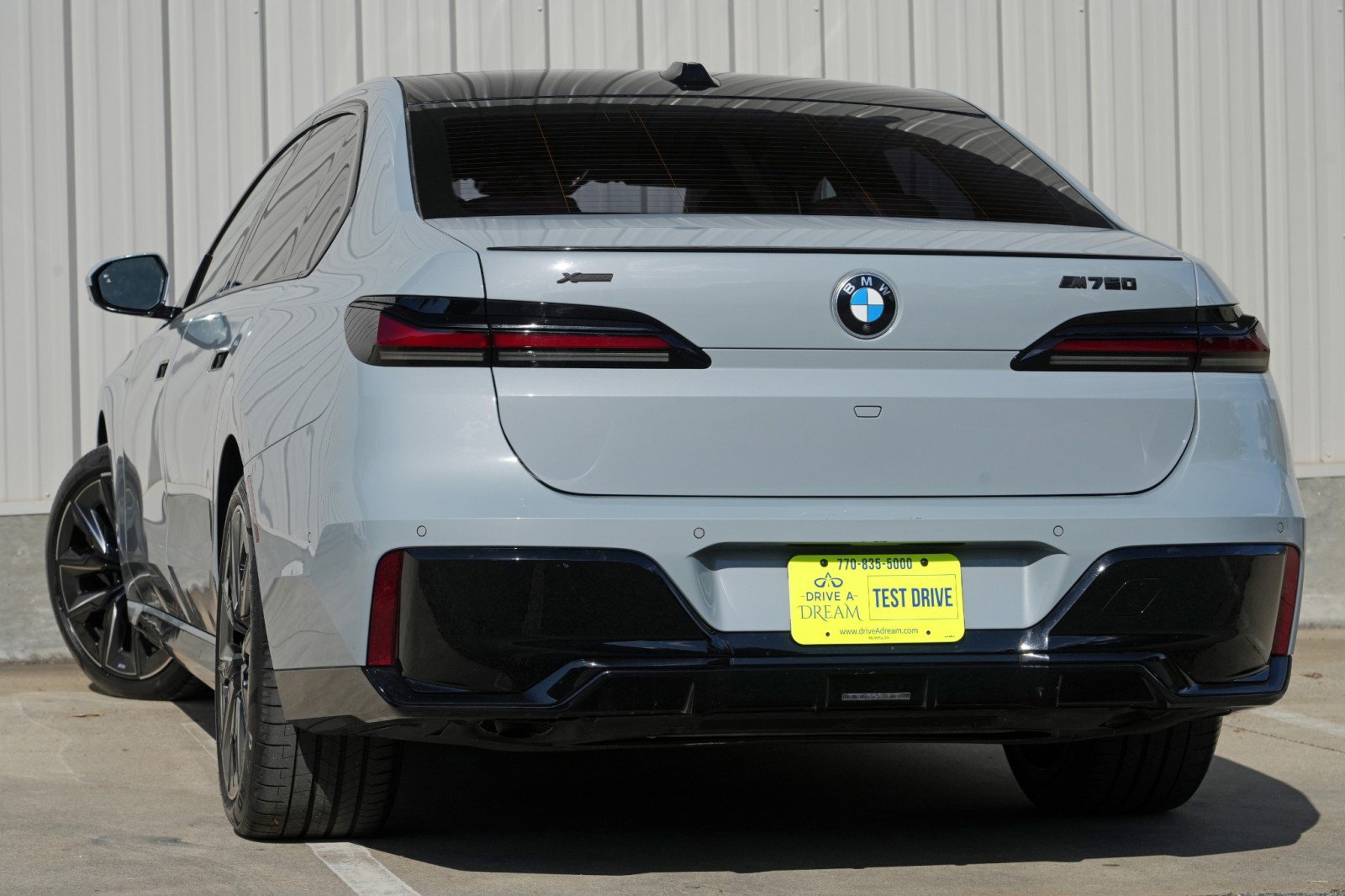 Used 2024 BMW 740i w/ M Sport Professional Package RWD image 6