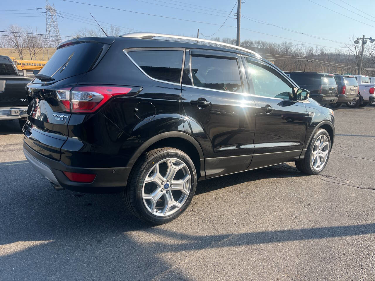 Used 2017 Ford Escape Titanium w/ Equipment Group 301A AWD/4WD image 6