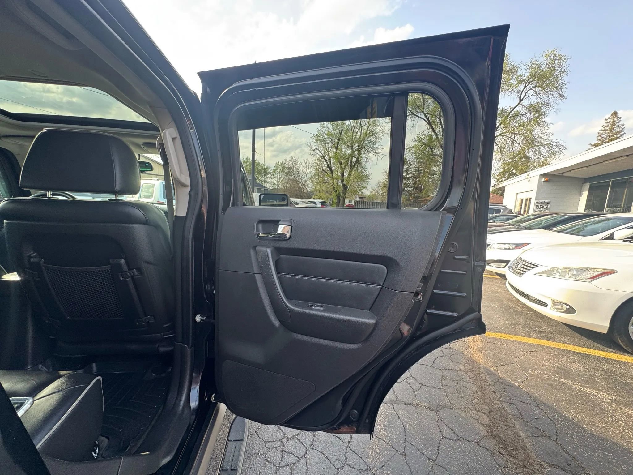 Used 2009 HUMMER H3 Luxury image 28