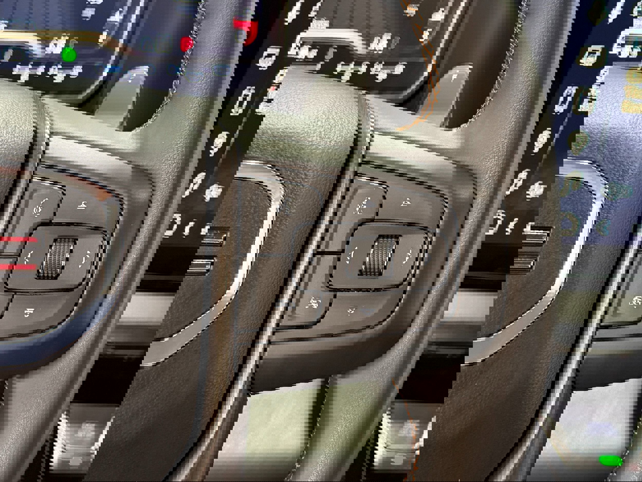 Used 2024 GMC Sierra 1500 AT4 w/ Technology Package image 23